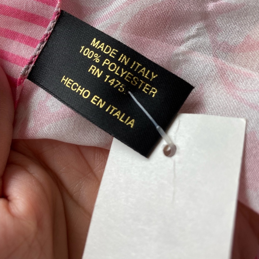 TR Bentley pink and white scarf. NWT - Picture 5 of 7